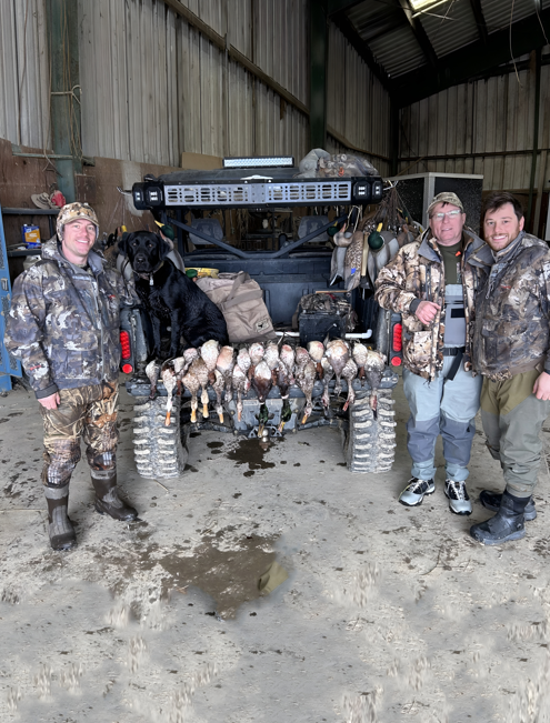 duck hunting in Arkansas with top-rated Big Creek Outfitters